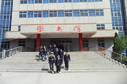 初中起點(diǎn)學(xué)習(xí)電子商務(wù)專業(yè)課程難不難？